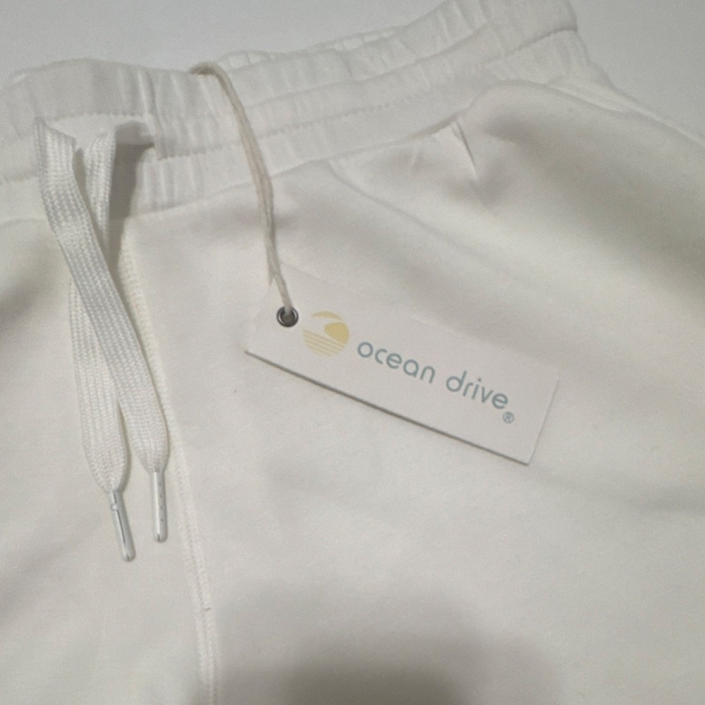 Ocean Drive Lounge Shorts Womens XL Bright Ivory Elastic Waist Comfy - Picture 2 of 5